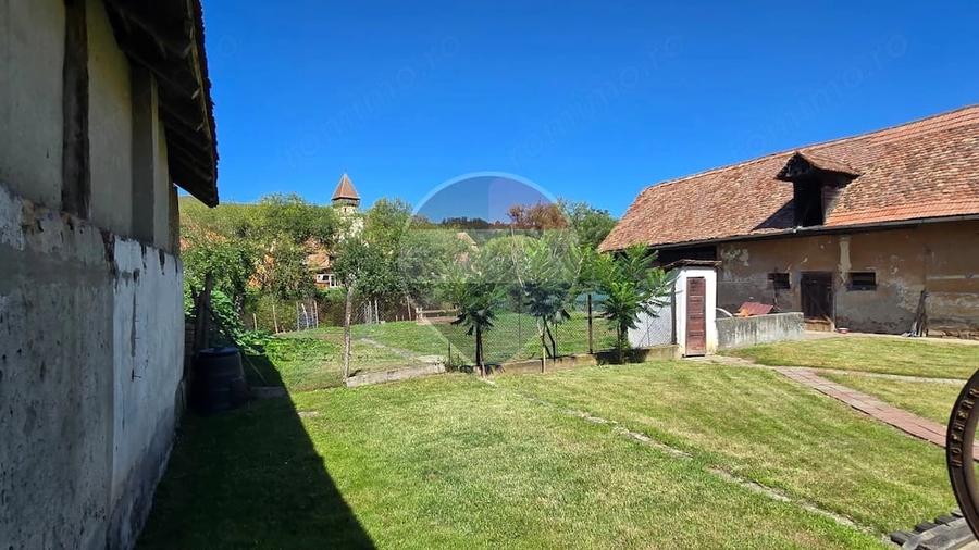 Casă cu 3 camere cu Teren 1320 Mp în Ațel