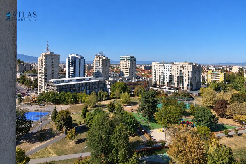 Apartament cu 3 camere în 15 Noiembrie