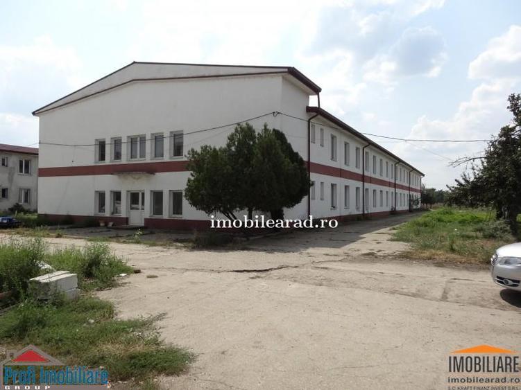 Teren Construcții intravilan de 18400 mp, în Grădiște
