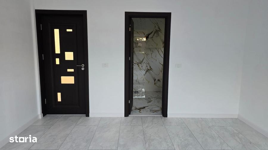 Casă cu 3 camere cu Teren 455 Mp în Corbu