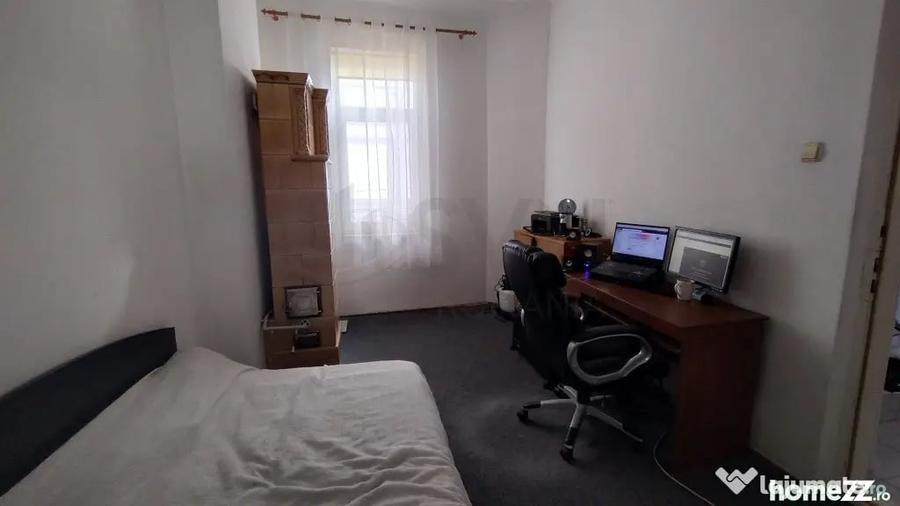 Apartament cu 4 camere decomandat în Universitate