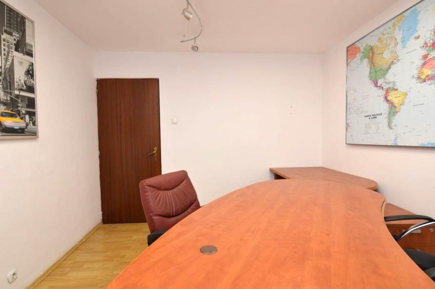 Apartament cu 2 camere semidecomandat, mobilat în 13 Septembrie