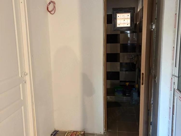 Casă individuală cu 3 camere cu Teren 1000 Mp în Leamna de Jos