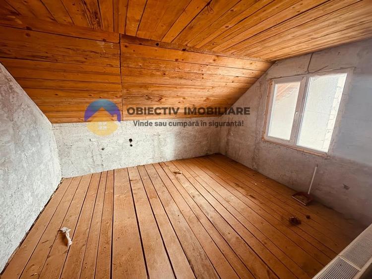 Casă cu 4 camere cu Teren 1376 Mp în Borca