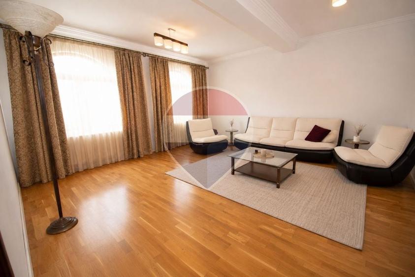 Apartament cu 3 camere decomandat, mobilat în Grivița