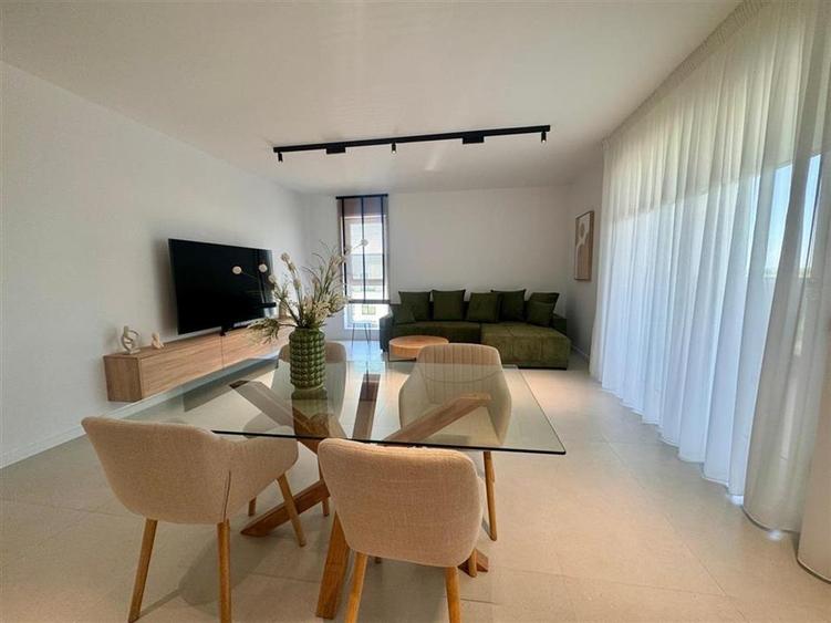 Apartament cu 2 camere decomandat, mobilat în Păulești