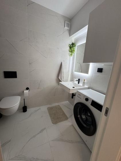 Apartament cu 2 camere semidecomandat în Titan