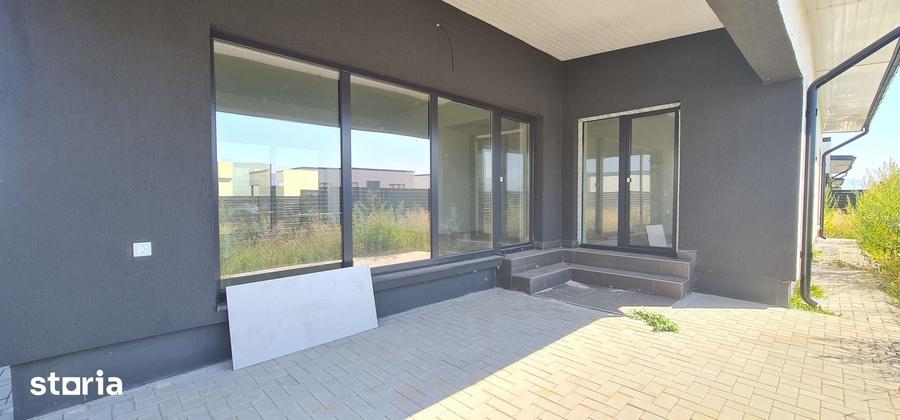 Casă cu 4 camere cu Teren 500 Mp în Tărlungeni