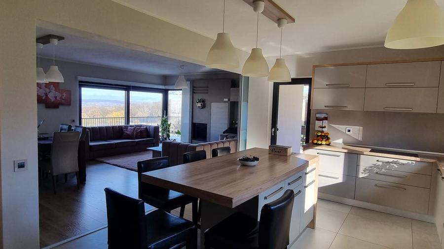 Duplex cu 4 camere cu Canalizare în Făget