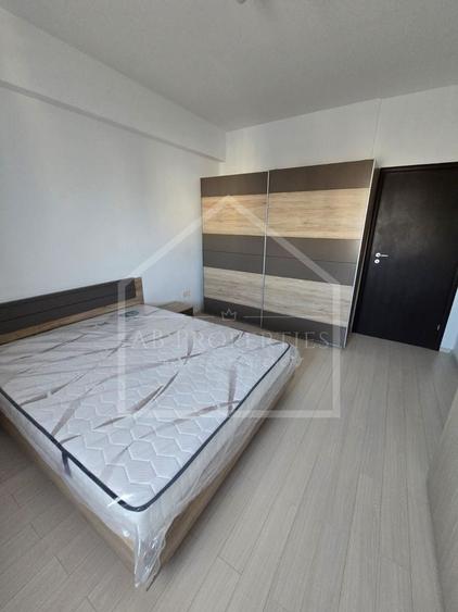 Apartament cu 2 camere semidecomandat, mobilat în Militari