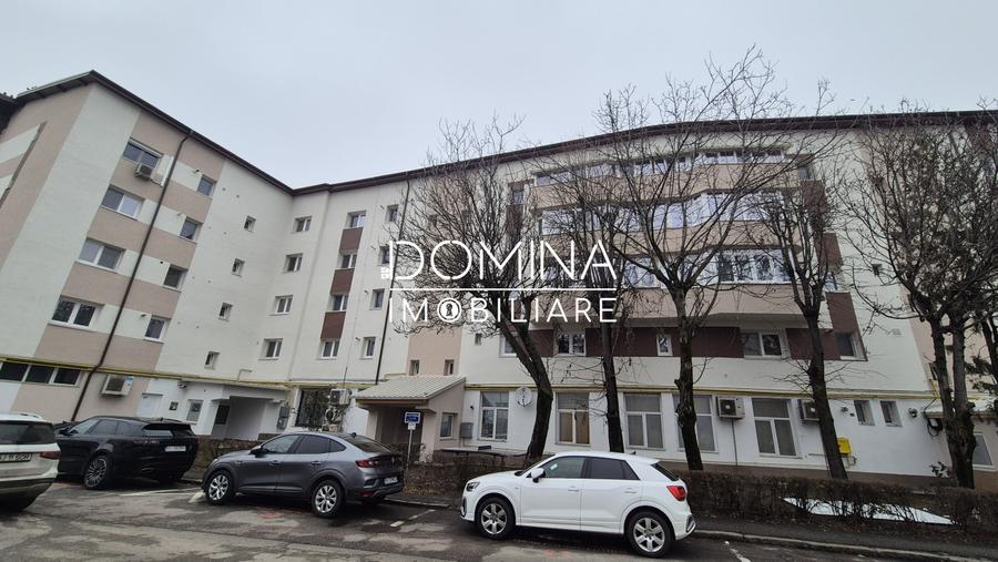 Apartament cu 4 camere decomandat, mobilat în Central