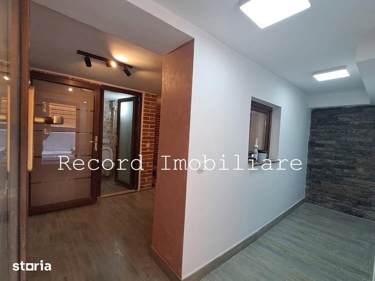 Casă cu 6 camere cu Teren 227 Mp în Gruia