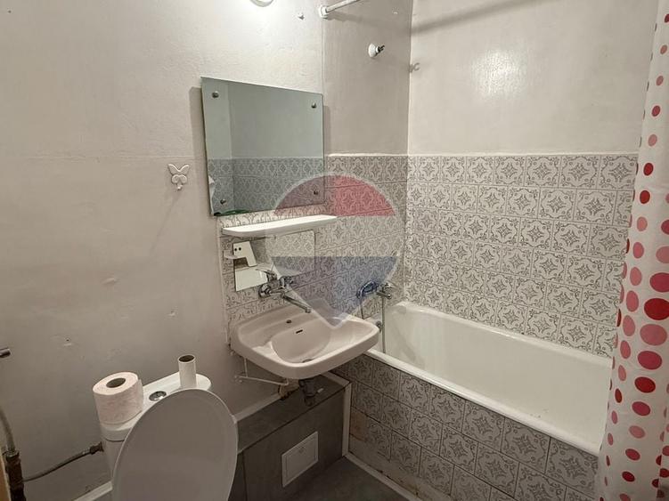 Apartament cu 2 camere semidecomandat, mobilat în Moșilor