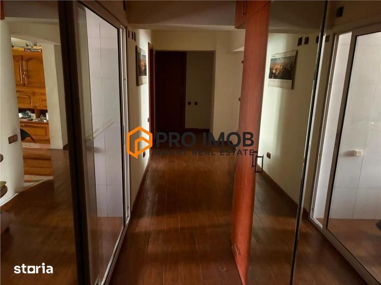 Apartament cu 4 camere decomandat în Unirii Sud