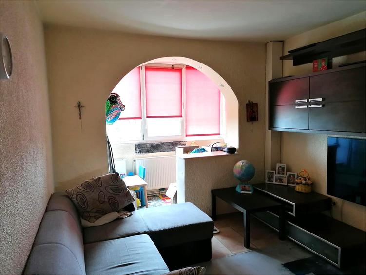 Apartament cu 2 camere decomandat în Vlahuță