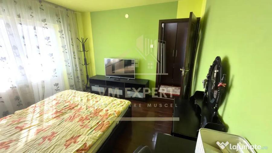 Apartament cu 3 camere decomandat în Sud
