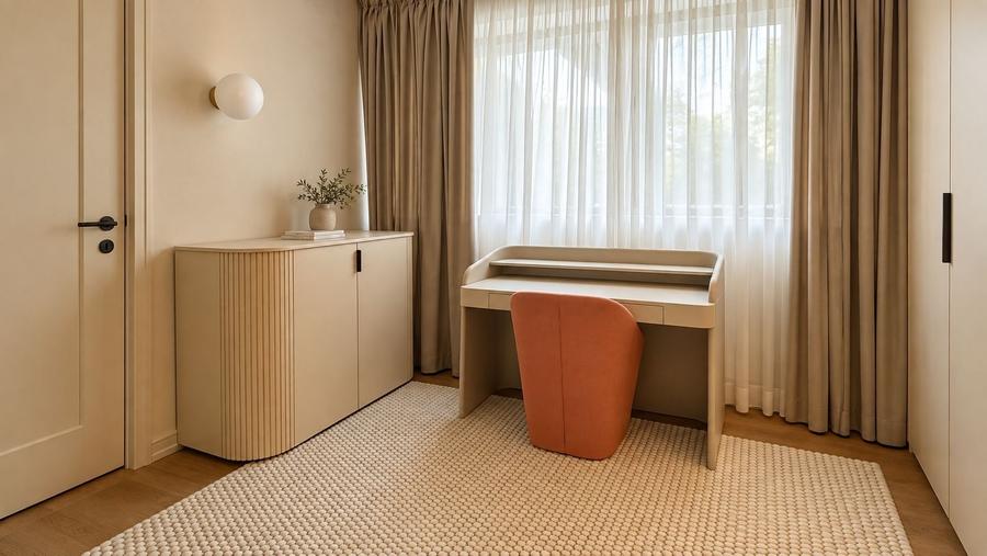 Apartament cu 3 camere decomandat, mobilat în Băneasa