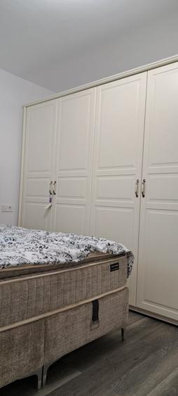 Apartament cu 2 camere semidecomandat în Zizin