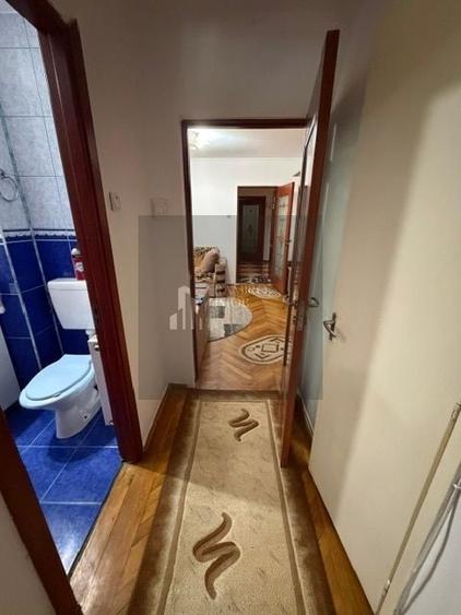 Apartament cu 3 camere semidecomandat, mobilat în Alexandru Obregia