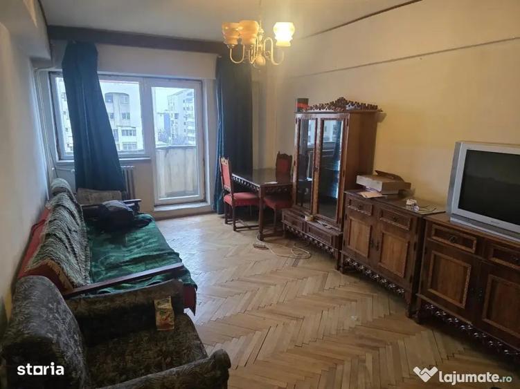 Garsonieră decomandată în Calea București