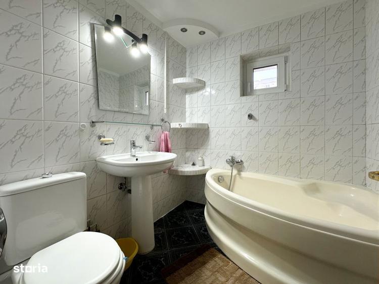 Apartament cu 3 camere, mobilat în Văcăresti