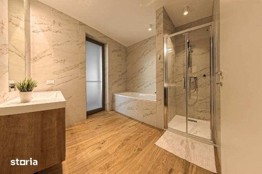 Apartament cu 5 camere decomandat, mobilat în Dacia