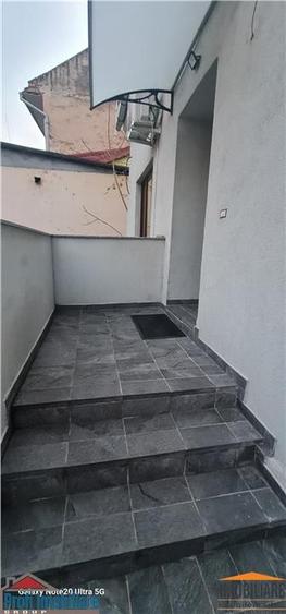 Apartament cu 2 camere circular, mobilat în Central