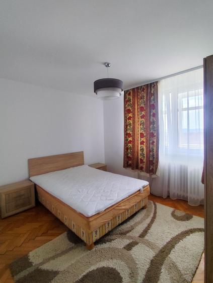 Apartament cu 2 camere semidecomandat în Exterior Vest