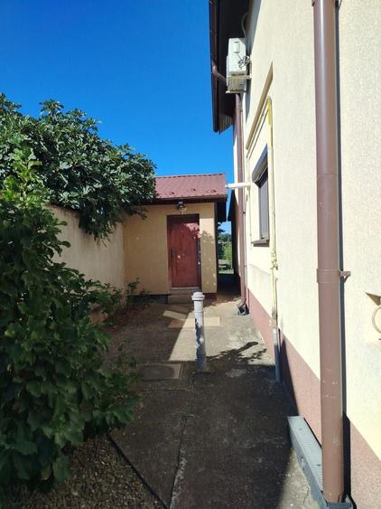 Casă cu 4 camere cu Canalizare în Buda (Ariceștii Rahtivani)
