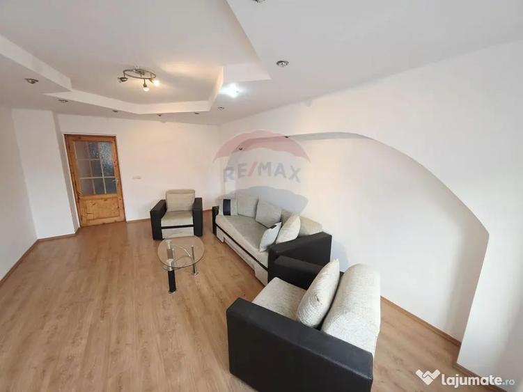 Apartament cu 2 camere decomandat în 1 Mai