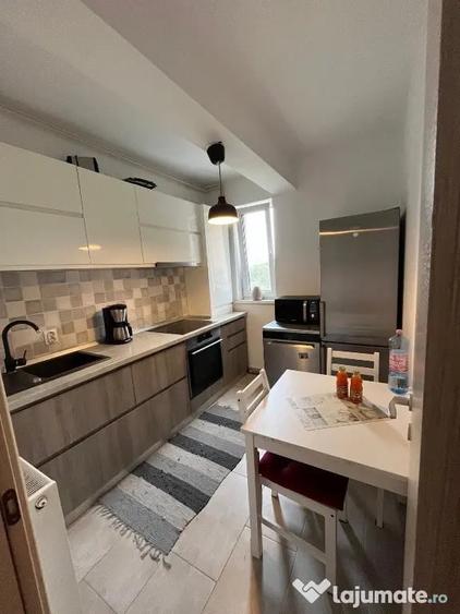Apartament cu 2 camere decomandat în 16 Februarie