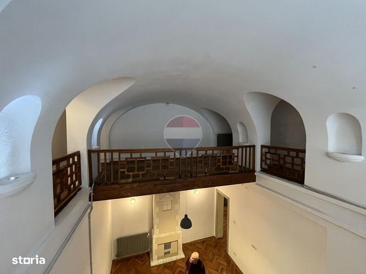 Apartament cu 4 camere în Dacia