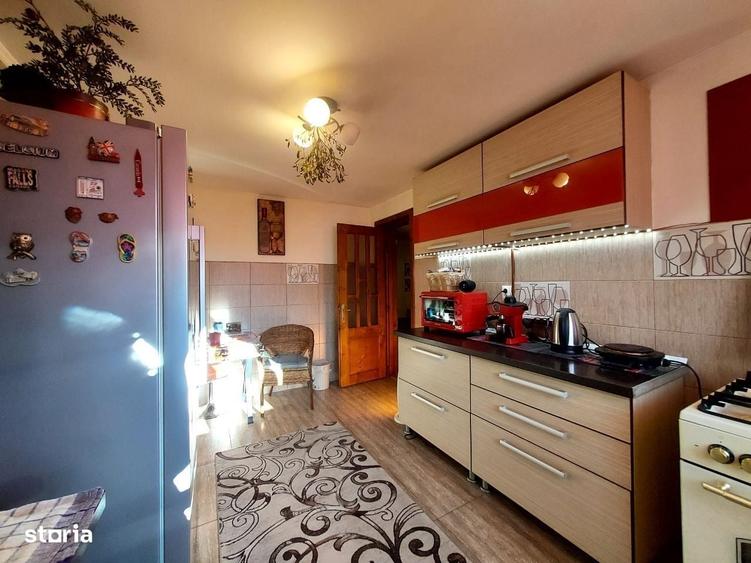 Casă cu 4 camere în Central