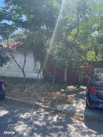 Casă cu 4 camere cu Teren 1266 Mp în Central