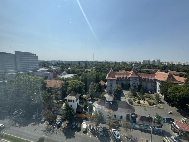 Apartament cu 2 camere decomandat, mobilat în Berceni