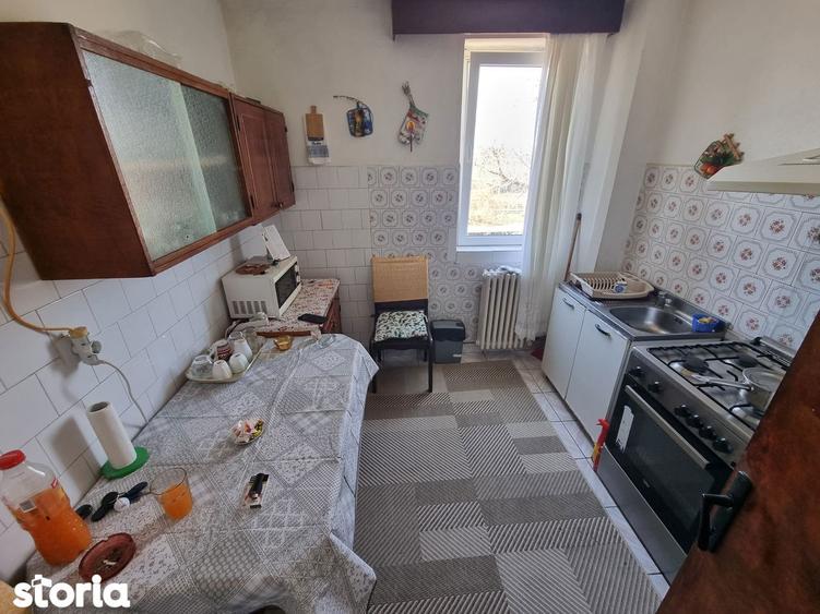 Apartament cu 3 camere în Far