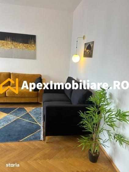 Apartament cu 3 camere semidecomandat în Eminescu