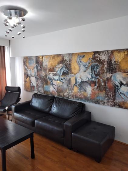 Apartament cu 3 camere decomandat în P-ța Dorobanți