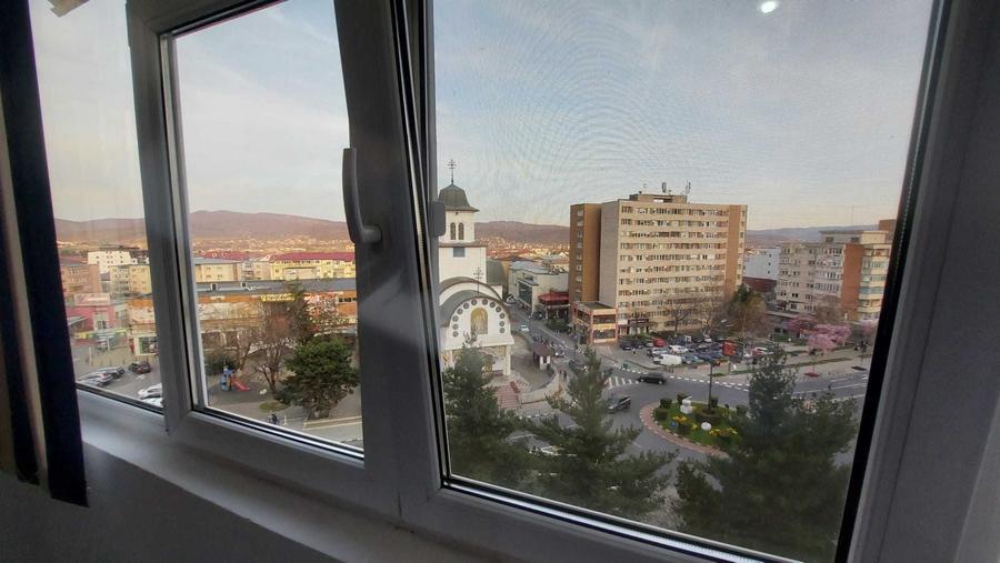 Garsonieră decomandată în Nord