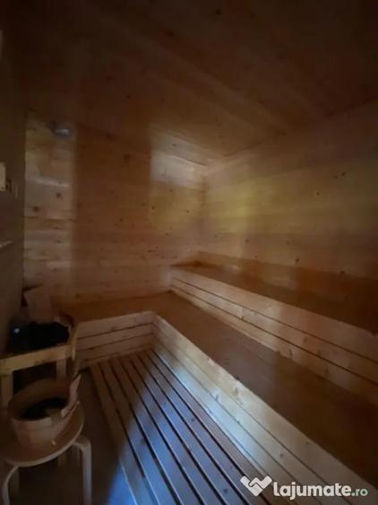 Casă cu 7 camere cu Teren 17000 Mp în Cărbunari