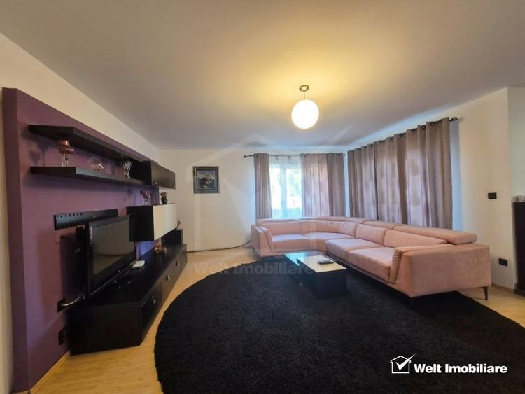Casă individuală cu 5 camere cu Canalizare în Dâmbul Rotund