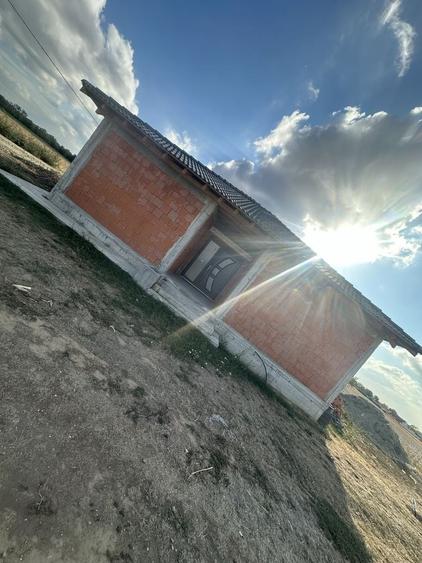 Casă cu 2 camere în Tărian