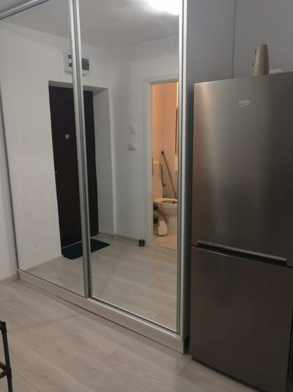 Garsonieră decomandată, mobilată în Tei