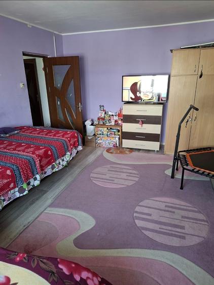 Apartament cu 3 camere decomandat în Inel II
