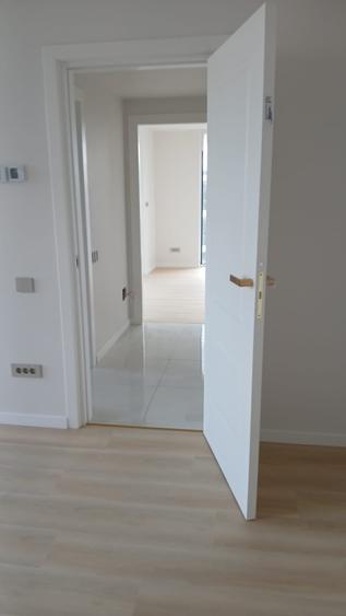 Apartament cu 3 camere decomandat în Iancu Nicolae