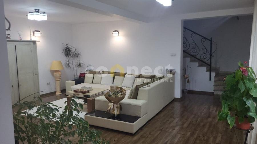 Casă individuală cu 4 camere cu Canalizare în Someșeni