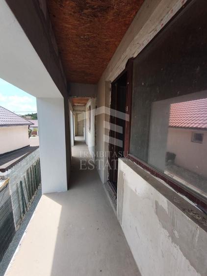 Casă cu 10 camere cu Canalizare în Lumina
