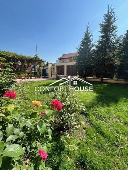 Duplex cu 8 camere cu Canalizare în Pipera