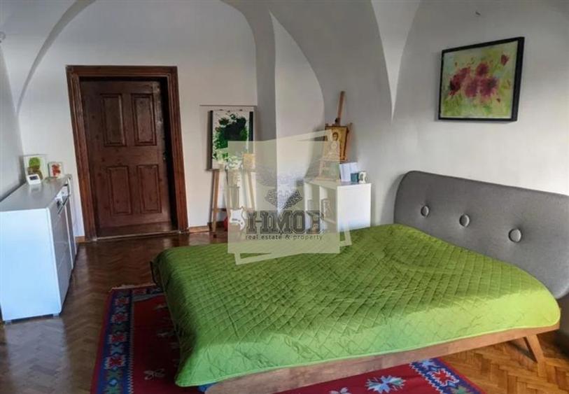 Apartament cu 3 camere decomandat, mobilat în Aeroport