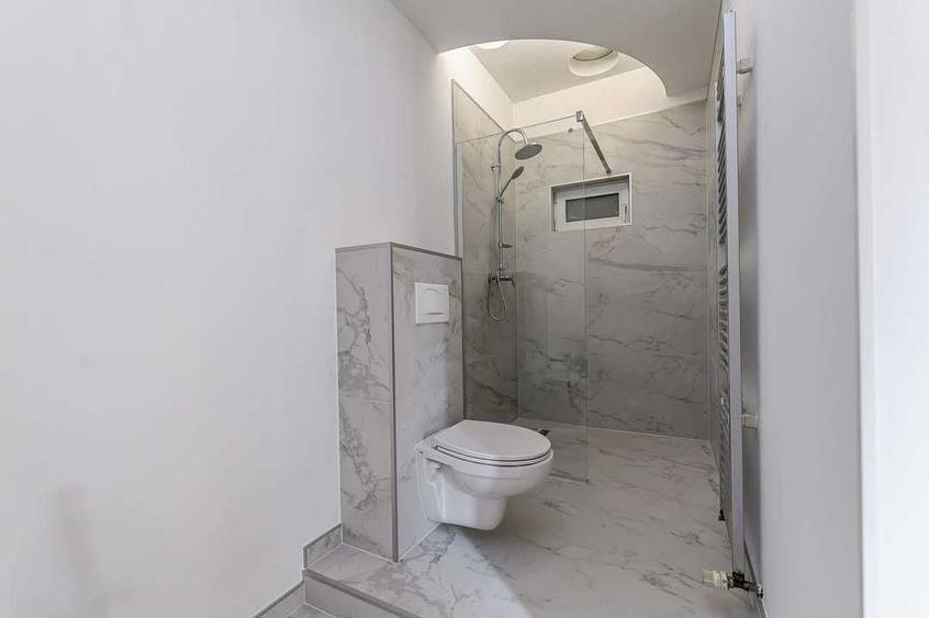 Apartament cu 3 camere în Ultracentral